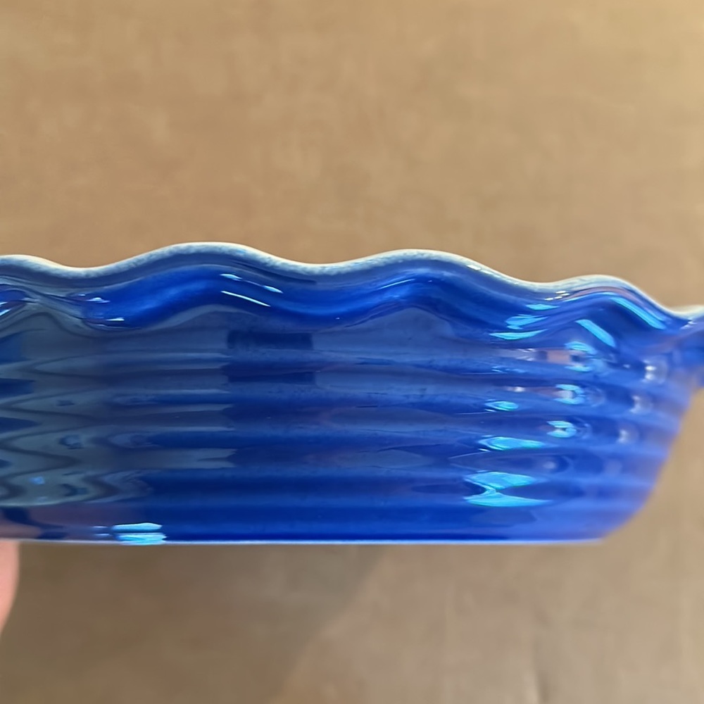 Emile Henry Blue 9” Pie Dish - Picture 4 of 6